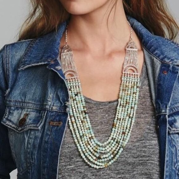 Stella & Dot Cleopatra Statement Necklace - Picture 2 of 8